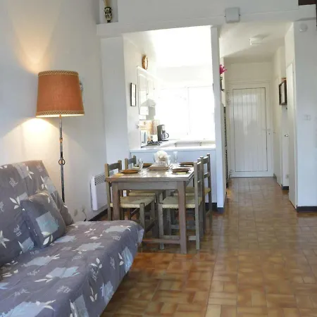 Studio Cap D'Agde, 2 Pieces, 4 Personnes - Fr-1-249-348